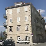 Apartment Luxury Valentina