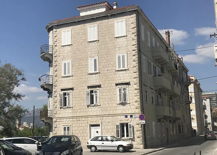 Apartment Luxury Valentina