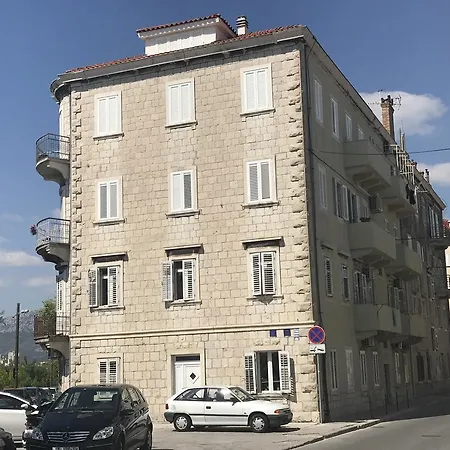 Apartment Luxury Valentina